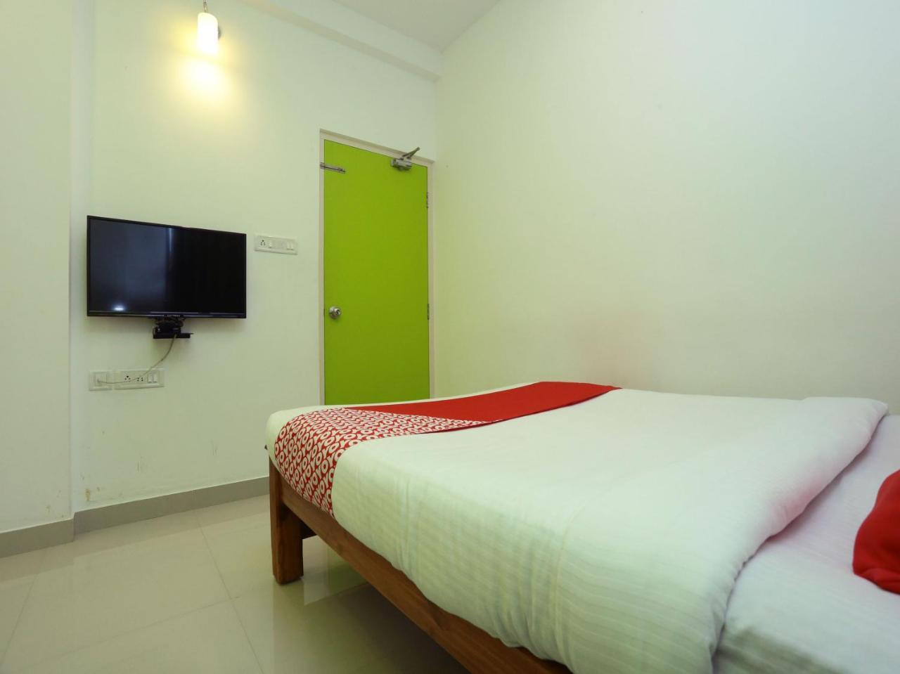 Oyo 9557 Near Kims Hospital Hotel Thiruvananthapuram Luaran gambar