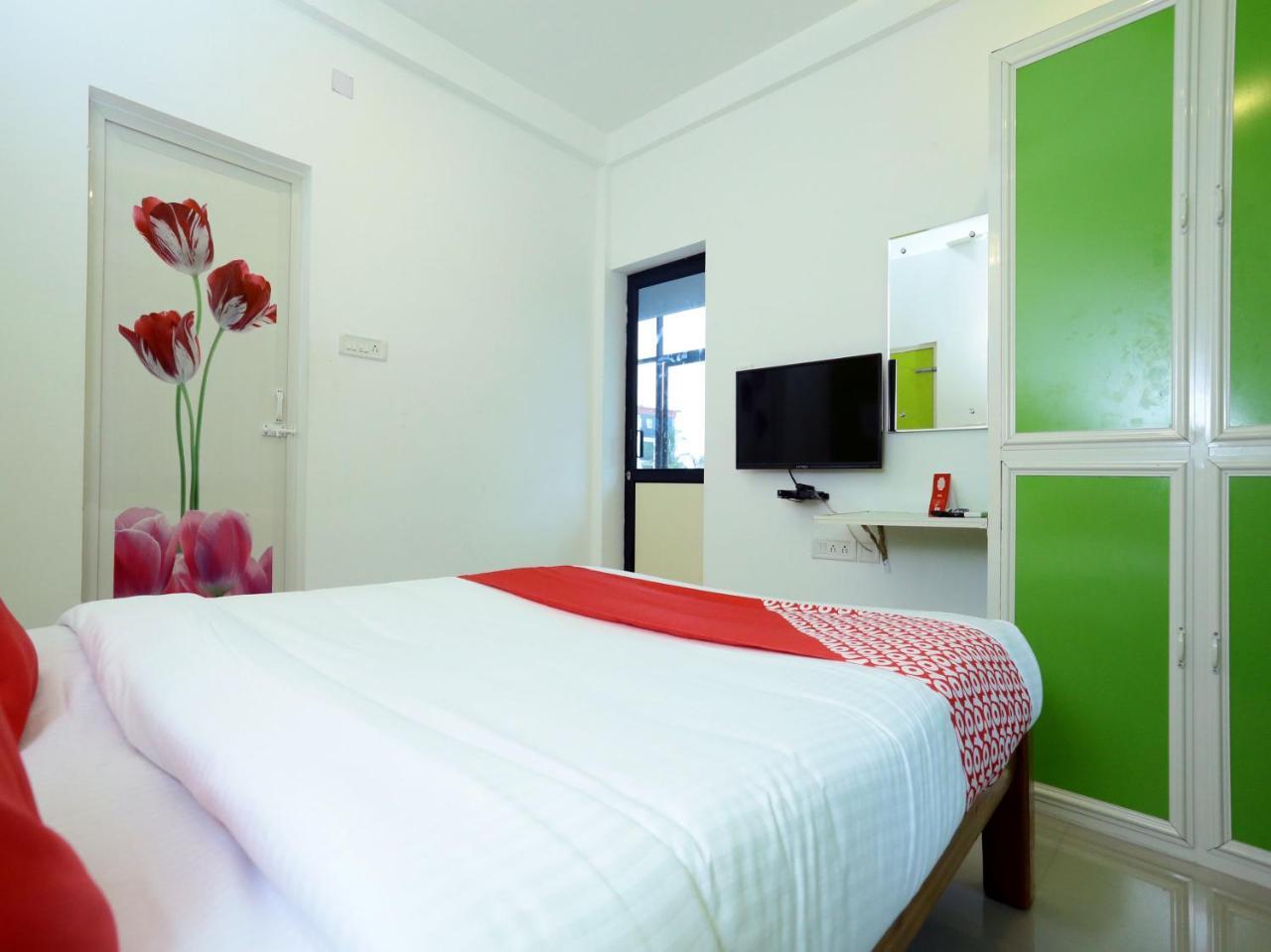 Oyo 9557 Near Kims Hospital Hotel Thiruvananthapuram Luaran gambar