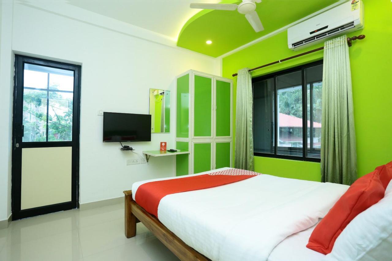 Oyo 9557 Near Kims Hospital Hotel Thiruvananthapuram Luaran gambar